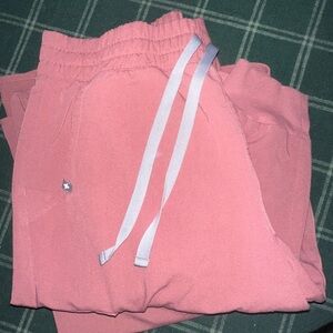 Figs Mauve Women’s Scrub Set